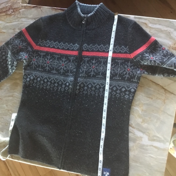 Nordic  Sweater - Picture 5 of 5